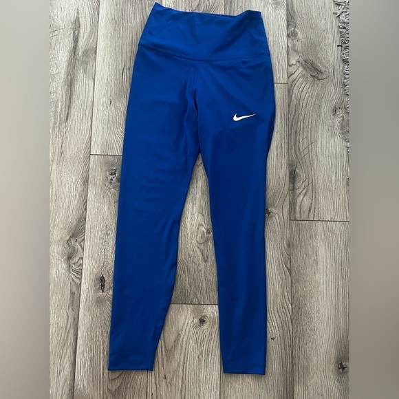 Nike Dri-FIT Blue Apparel - Picture 1 of 4